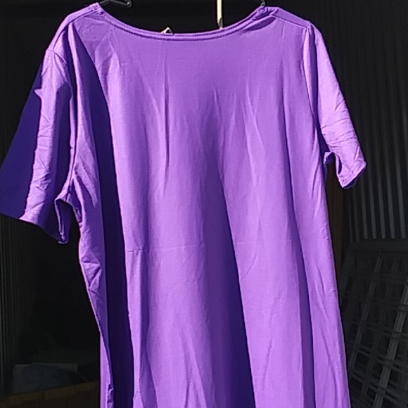 Ladies 3XL. Short dress 35% cot 65% poly - Picture 2 of 2
